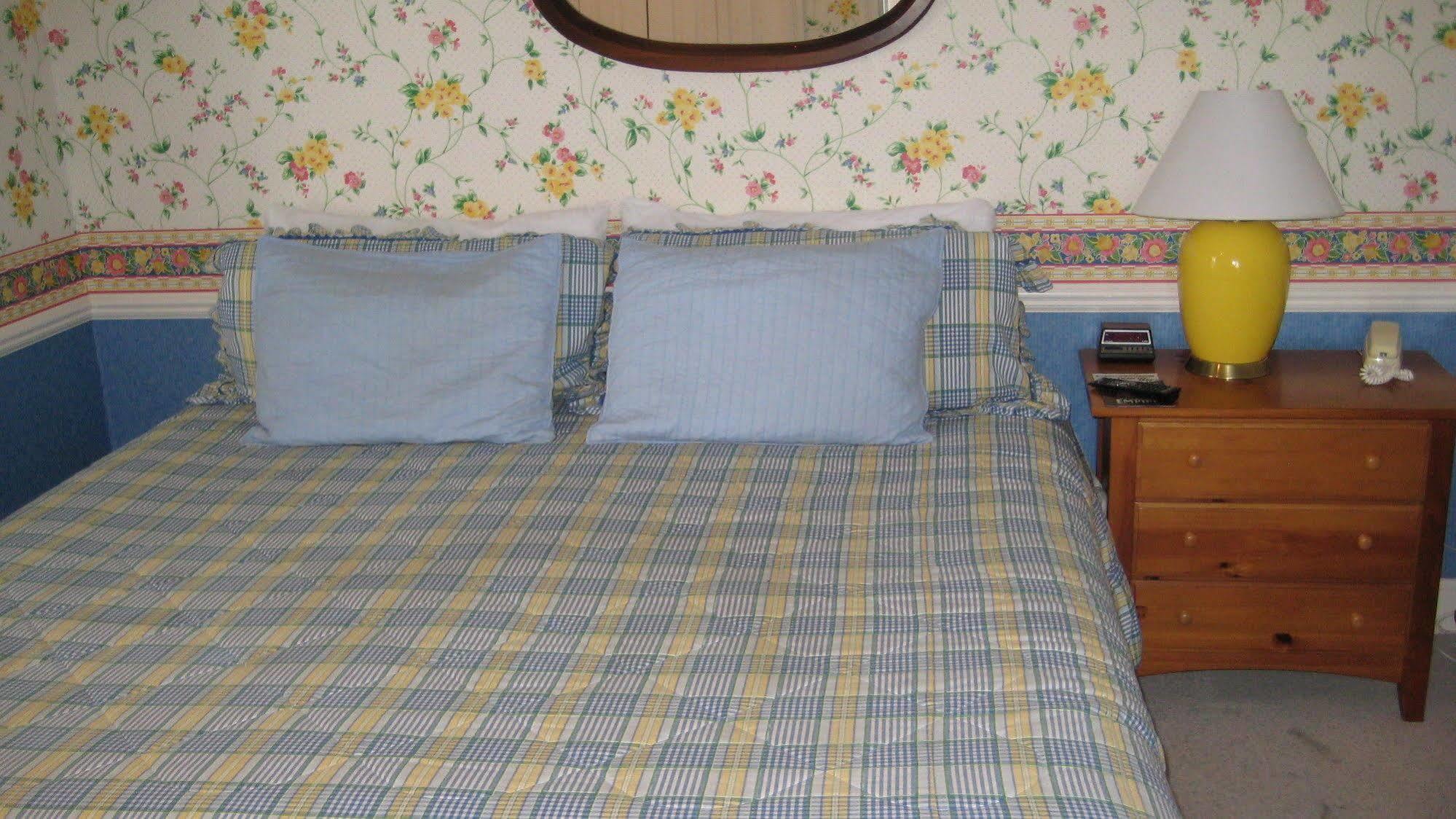 Water Street Inn Boyne City Exteriör bild